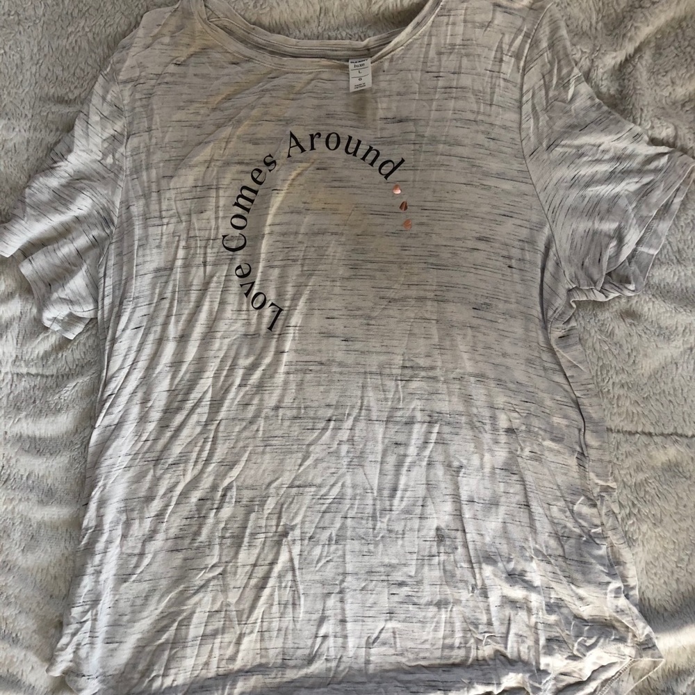 “Love Goes Around” T-Shirt